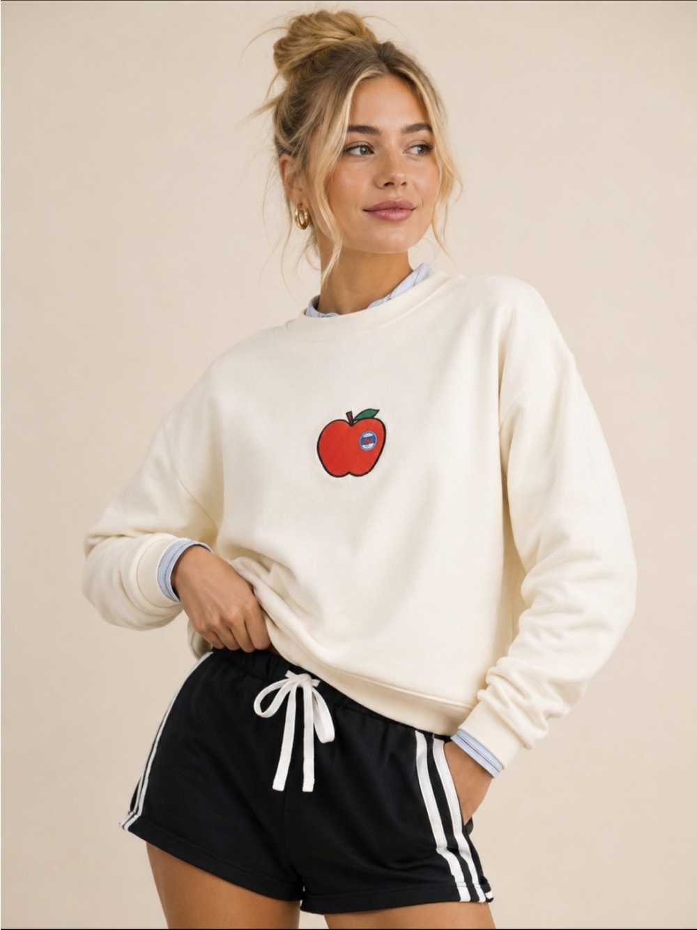KULE White Women's Oversized Big Apple Sweatshirt Size Large 36808